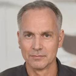 Satisfied customer review of CogniSurge cognitive support supplement